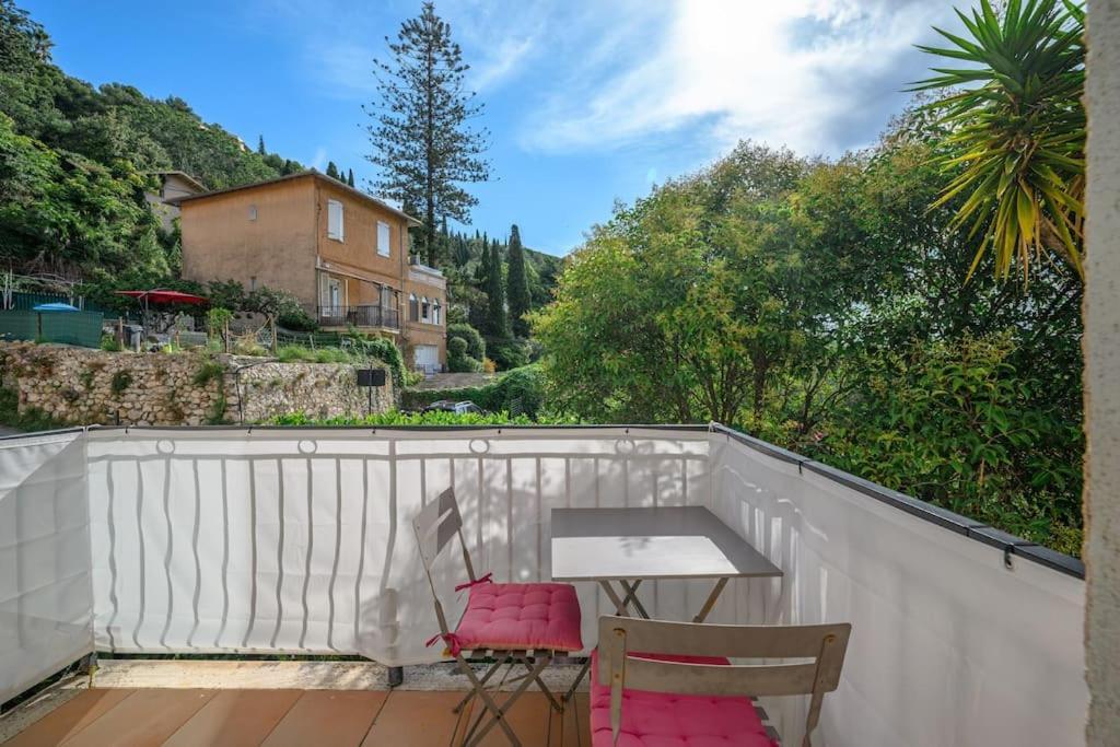 La Villa Julia - Calme - Spacieux - Parking Prive - Climatisation Menton Bagian luar foto