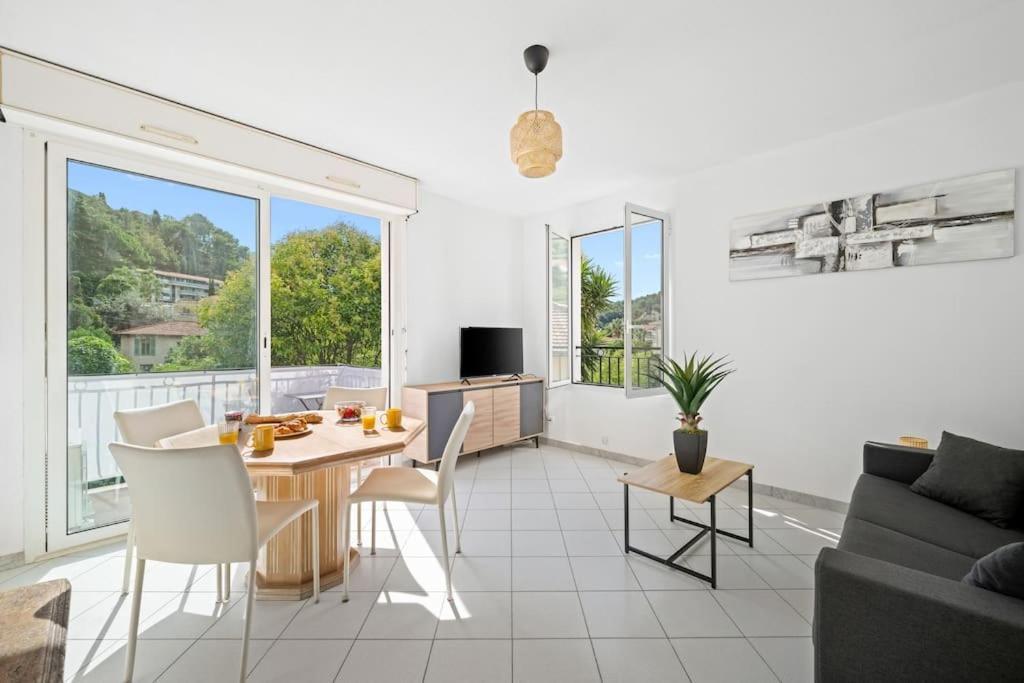 La Villa Julia - Calme - Spacieux - Parking Prive - Climatisation Menton Bagian luar foto
